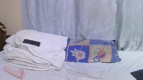 ann_keller online show from 22, 12, 2025