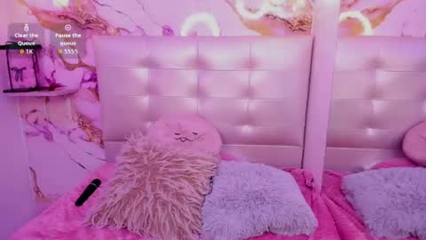 Snapshot of anna_blade_ chatting on 5, 6, 2026 ANNA online show from 5, 6, 2026