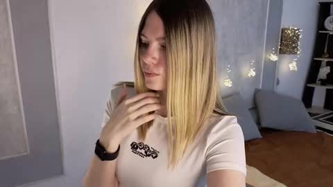 Snapshot of anna_goodman chatting on 15, 2, 2025 anna_goodman online show from 15, 2, 2025