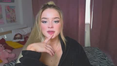 Snapshot of anna_nickol chatting on 9, 3, 2026 Anna online show from 9, 3, 2026