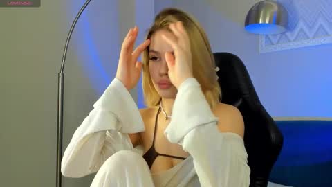 Anna online show from 1, 3, 2025