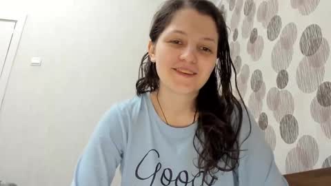 Snapshot of annaahcharm chatting on 8, 1, 2025 annaahcharm online show from 8, 1, 2025