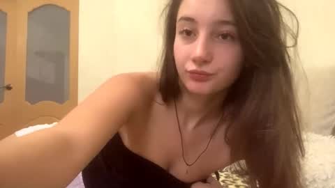 Snapshot of annabelfanelle chatting on 5, 11, 2025 Emily online show from 5, 11, 2025