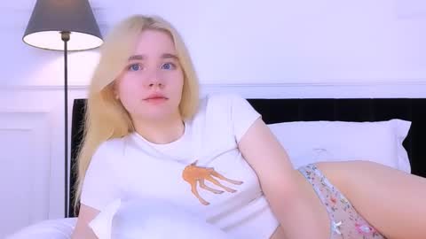 AnnaBelle online show from 9, 11, 2025