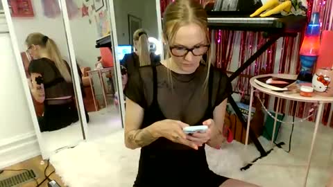 Snapshot of annadelrae444 chatting on 19, 9, 2025 annadelrae444 online show from 19, 9, 2025