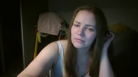 Snapshot of annadiamond1 chatting on 4, 2, 2025 annadiamond1 online show from 4, 2, 2025