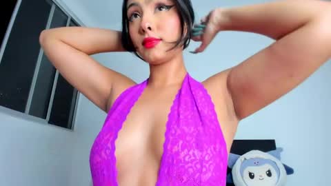 annafoox_ online show from 4, 2, 2025