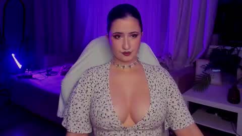 annalluring online show from 12, 10, 2025