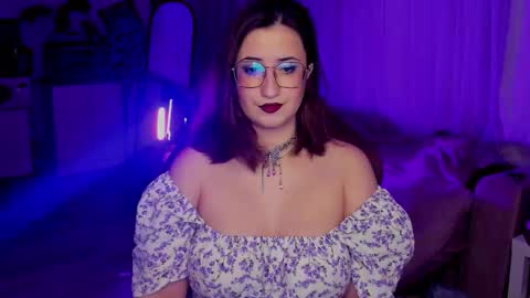 annalluring online show from 5, 12, 2025