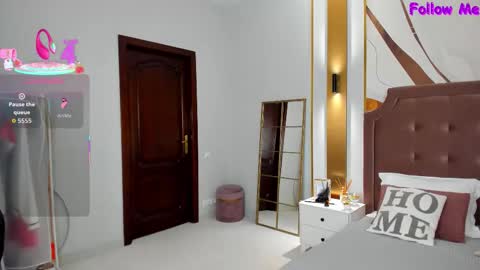 Snapshot of annasimonsj chatting on 11, 9, 2025 Anna online show from 11, 9, 2025