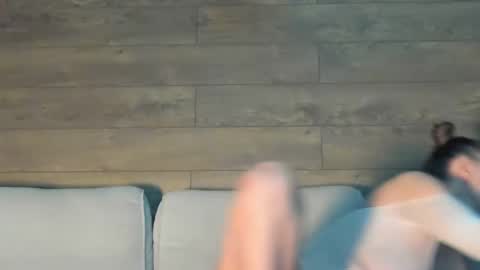 annasplash online show from 12, 2, 2025