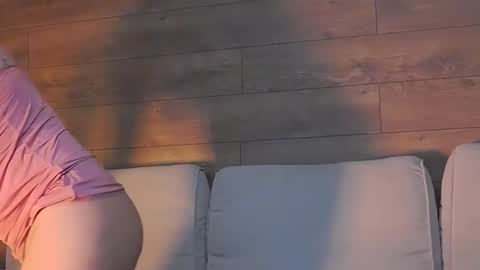 annasplash online show from 14, 10, 2025