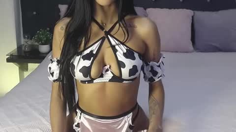 Anne  online show from 25, 10, 2025