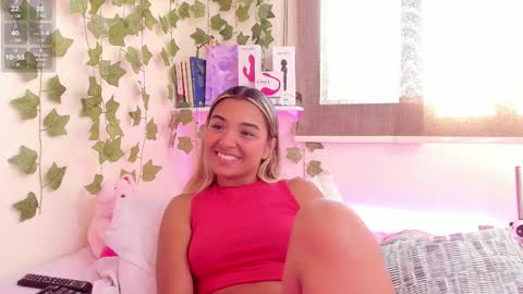 Snapshot of annebull_ chatting on 30, 1, 2025 Anne online show from 30, 1, 2025