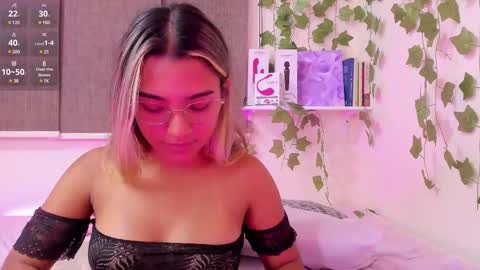 Snapshot of annebull_ chatting on 19, 2, 2025 Anne online show from 19, 2, 2025