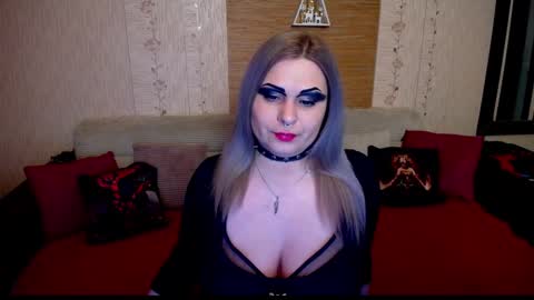 AnnessixReign online show from 25, 1, 2025