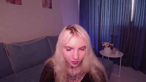 Snapshot of annetenet chatting on 17, 9, 2025 Annet online show from 17, 9, 2025