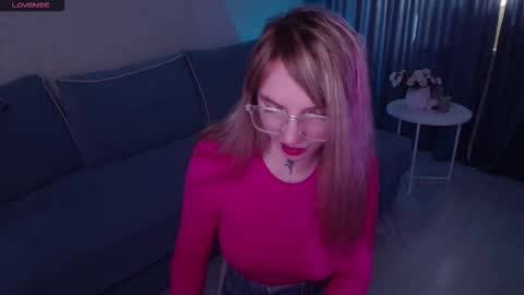 Snapshot of annetenet chatting on 5, 10, 2025 Annet online show from 5, 10, 2025