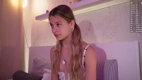 Snapshot of anneverity chatting on 27, 9, 2025 Anne online show from 27, 9, 2025