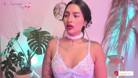 Snapshot of anngel_1 chatting on 20, 9, 2025 Angel online show from 20, 9, 2025