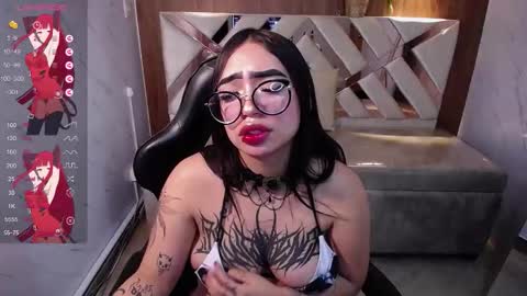 Snapshot of anni_acker_b chatting on 6, 11, 2025 Anni acker b online show from 6, 11, 2025