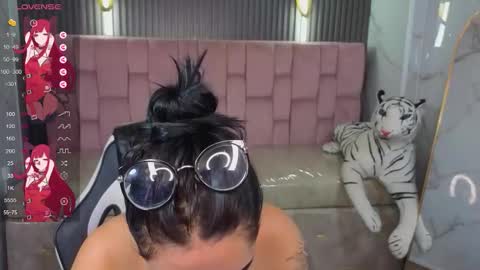 Snapshot of anni_acker_b chatting on 5, 1, 2026 Anni acker b online show from 5, 1, 2026