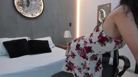 A N N I E  online show from 30, 9, 2025