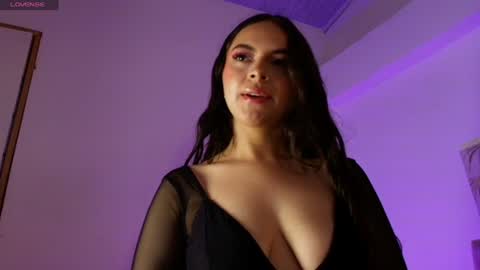 Annie Bonnie   online show from 19, 6, 2026