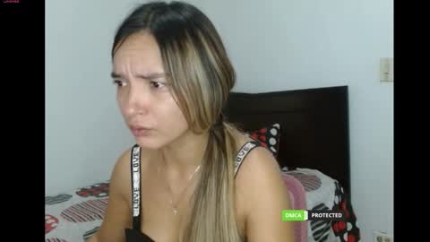 annie cherry independent model online show from 17, 2, 2025