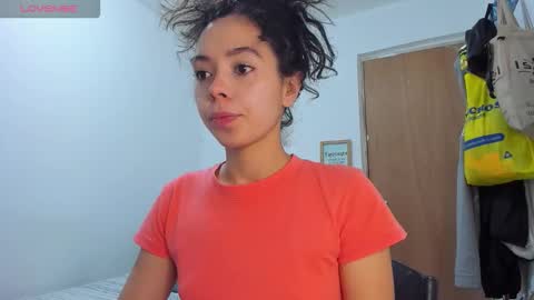 annie_rosse1017 online show from 18, 10, 2025