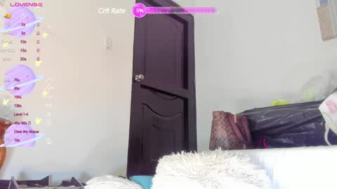 annie_santosx online show from 24, 12, 2024
