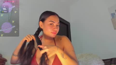annie_santosx online show from 28, 2, 2025