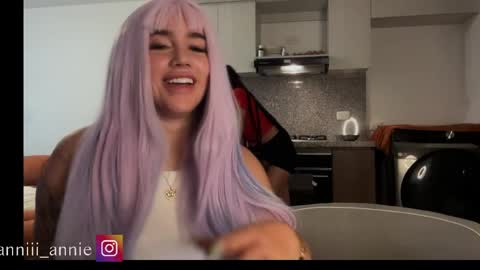 JEANNE no olvides seguirme dont forget follow me  uu online show from 4, 5, 2026