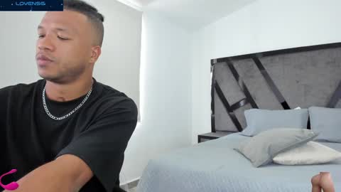 Annie and Stefan online show from 31, 12, 2024