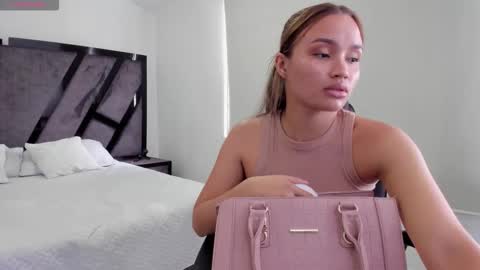 Annie and Stefan online show from 15, 12, 2025