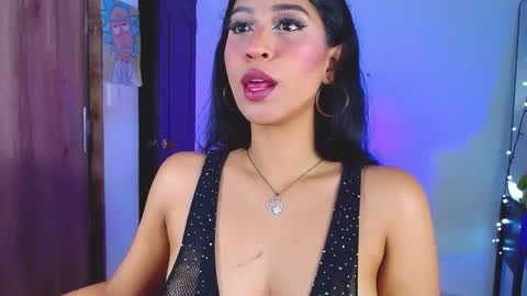 AnnieBlu3 online show from 3, 11, 2025