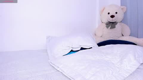 Snapshot of anniegil_cs chatting on 6, 12, 2024 Annie online show from 6, 12, 2024