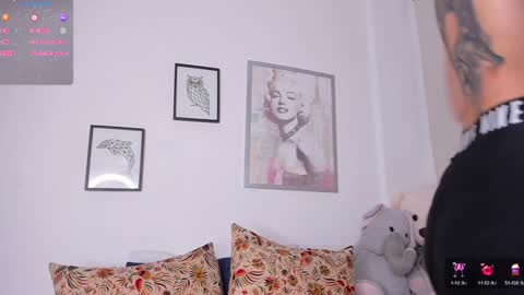 Snapshot of anniegil_cs chatting on 28, 1, 2025 Annie online show from 28, 1, 2025