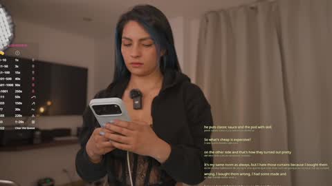 Annie FREE TRIAL IN BIO online show from 19, 2, 2026