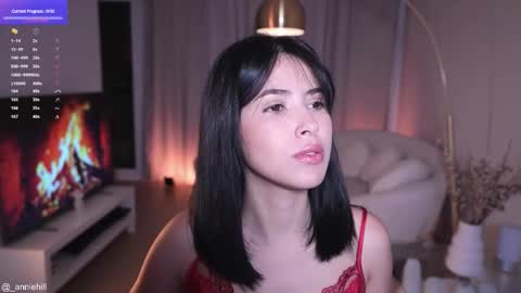 Snapshot of anniehillofficial_ chatting on 14, 9, 2025 anniehillofficial_ online show from 14, 9, 2025