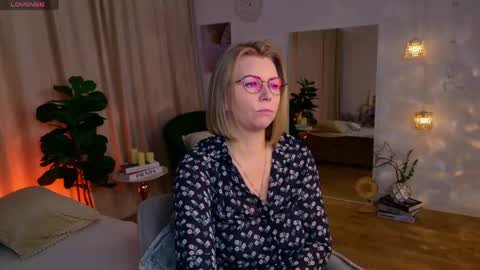 Annie online show from 7, 5, 2026