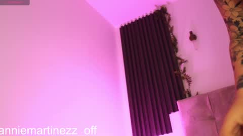 Annie online show from 13, 10, 2025