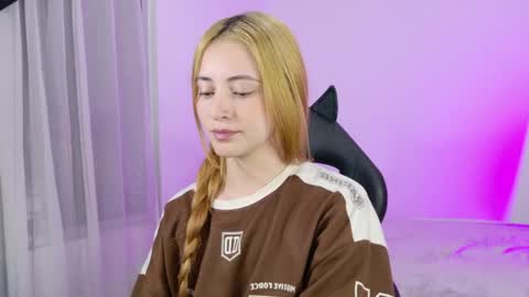 Annie online show from 7, 5, 2026