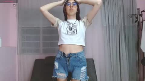 Snapshot of anniesparkle chatting on 26, 7, 2026 Annie Sparkle online show from 26, 7, 2026