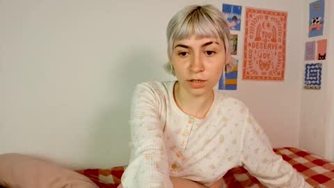 annietinky online show from 9, 11, 2025