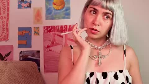 annietinky online show from 1, 6, 2026