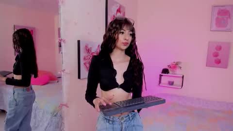 Snapshot of anny_cotton chatting on 11, 3, 2026 Anny cotton online show from 11, 3, 2026