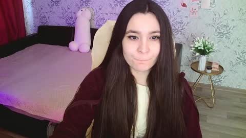 Annie online show from 25, 1, 2025