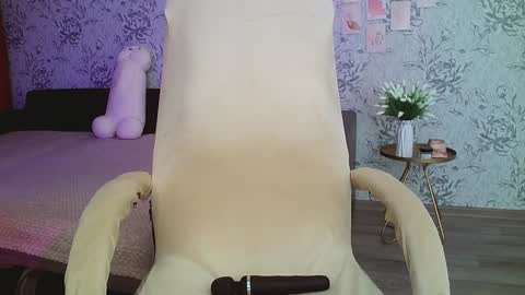 Annie online show from 27, 1, 2025