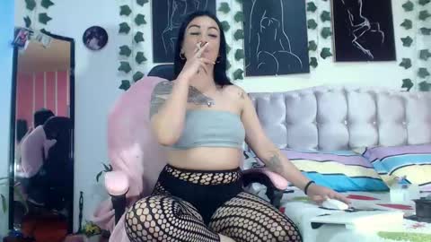 Snapshot of annyevans_ chatting on 19, 2, 2025 online show from 19, 2, 2025